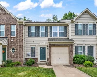 3 Bedroom 3BA 1892 ft Condominium For Sale in CUYAHOGA FALLS, OH