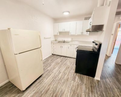 Furnished Apartment For Rent in Tucson, AZ