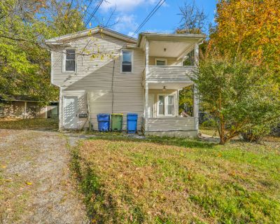 2 Bedroom 1BA 1020 ft House For Rent in Waterbury, CT