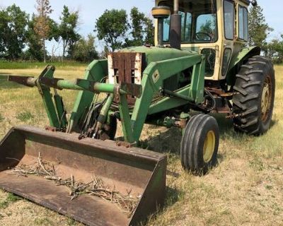 John Deere 4020 22T tractor with cab and bucket. 1983, owned last 24 years and