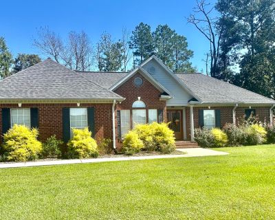4 Bedroom 2BA 2139 ft Single Family House For Sale in Brookhaven, MS
