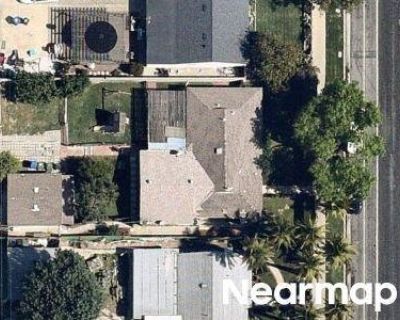 4 Bed 2.0 Bath Bankruptcy Property in Reseda, CA 91335 - White Oak Ave