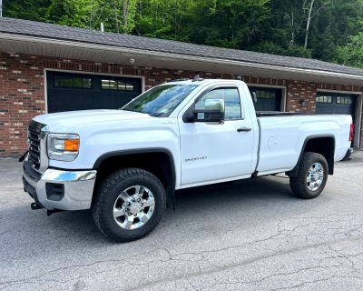 2017 GMC Sierra 2500HD Base Long Box 4WD