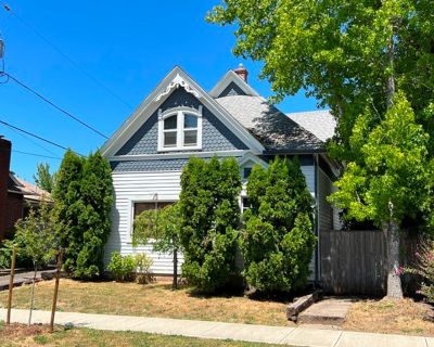 4 Bedroom 2BA 1680 ft House For Rent in Salem, OR