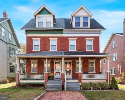 5 Bedroom 2BA 2203 ft Apartment For Rent in West Chester, PA