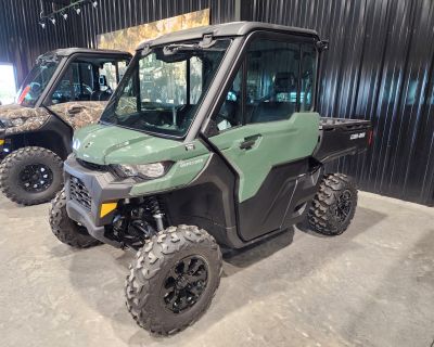 2024 Can-Am Defender DPS CAB Utility SxS Fairfield, IA