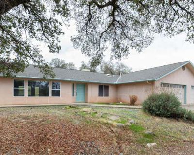 3 Bedroom 2BA 1631 ft Single Family Home For Sale in COARSEGOLD, CA