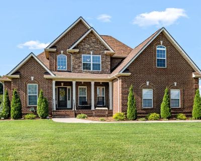 3 Bedroom 3BA 2519 ft Single Family Home For Sale in MURFREESBORO, TN