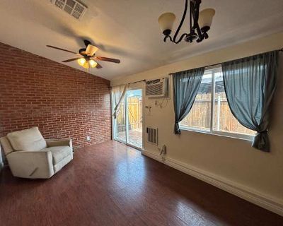 Available on: now. Unfurnished. No pets allowed. Parking available * Internet included * Children friendly * Students welcome * 40+ years welcome Jennifer will require background checks for this room Learn more. Street parking with private gate entrance to 1bedroom/1bathroom, cozy patio area, includes washer & dryer combo, gas stove, fridge/freezer, a/c & wall heater, intimate living room/kitch...