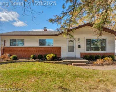 3 Bedroom 2BA 2016 ft Single Family Home For Sale in TROY, MI