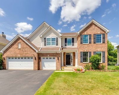 4 Bedroom 3BA 5276 ft Single Family House For Sale in Hoffman Estates, IL