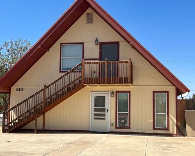 3 Bedroom 2BA 1200 ft Apartment For Rent in Midland, TX