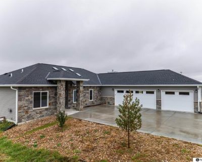 Sw Th St, Crete, Home For Sale