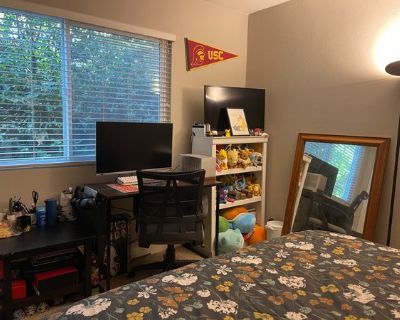 Hello :) I am a 32 yo latina born and raised in Sonoma county. Im clean and responsible, I work full-time M-F in health care. I gym, cook and clean a few times a week. I also enjoy the occasional drinks with friends. I love to spend time with family especially the little ones but no kids of my own. I very much enjoy getting lost in a good book or turning up the music, dance and/or sing to it :D...