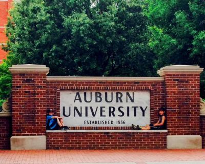 $1,500 /month. Age: 54 * Smoker?: No * Any pets?: No * Occupation: Professional * Gender: Female. Non-smoking room preferred. No pets, please. Females preferred. Age preference: 20 - 37. Looking in: Agoura Hills , All Antelope Valley , All Northwest County , All Orange County , All South Bay , All Verdugos , Anaheim , Burbank , Calabasas , Central Los Angeles , Claremont , Costa Mesa , Eastside...