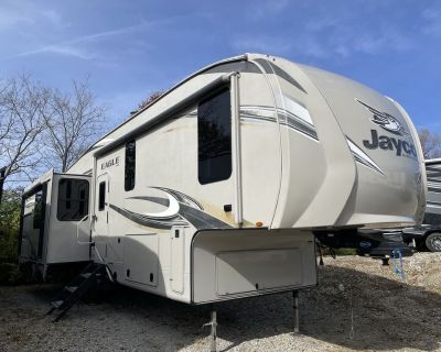 2018 Jayco 317rlok Eagle Fifth Wheel