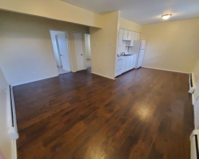 2 Bedroom 1BA 600 ft Pet-Friendly Apartment For Rent in Rantoul, IL