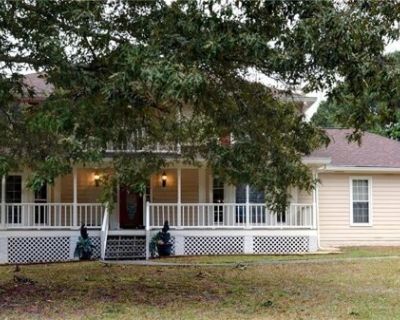 Commodore Rd, Powder Springs, Home For Sale