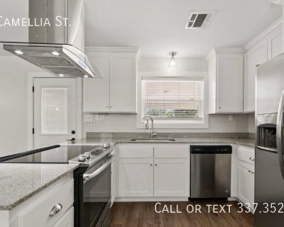 516 Camellia St.. Huge house. Modern design. Located in one of the city s most desirable neighborhoods, this well-maintained 4-bedroom, 2-bath home offers the perfect blend of comfort, convenience, and style. Step inside to discover a spacious open-concept living and dining area filled with natural light, neutral tones, and beautiful flooring. The kitchen features modern appliances, ample cabin...