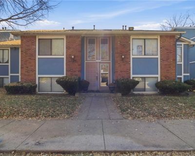 1 Bedroom 1BA 697 ft Condo For Sale in Kansas City, MO