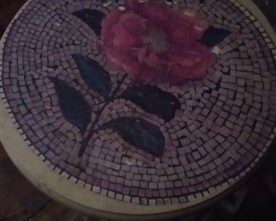 Private room with shared bathroom in a House with 2 roomies, Portland, OR 97203