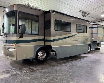 2004 Winnebago Journey 36G