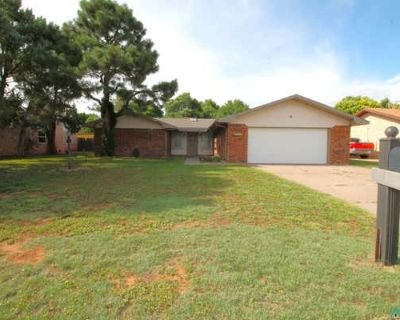 4 Bedroom 3BA 2069 ft Single Family Home For Sale in CLOVIS, NM