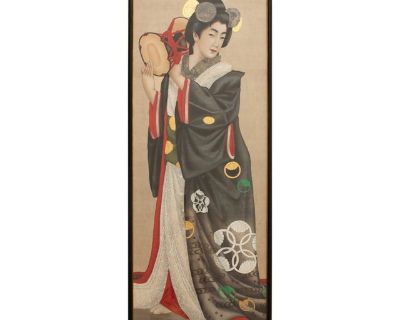 Large Meiji to Taisho Era Japanese Gold Leaf Portrait of a Young Woman on Silk, Framed
