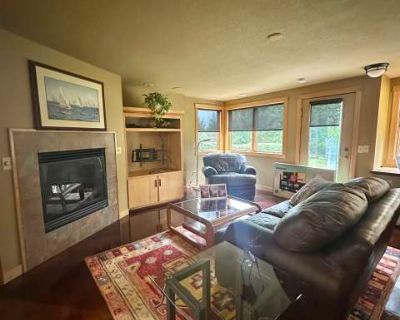 1165 Vail Wy N. image_url. In unit laundry Dishwasher Dogs allowed Recently renovated Air conditioning Fireplace Unit Amenities air conditioning carpet dishwasher fireplace furnished in unit laundry recently renovated Property Amenities dogs allowed pet friendly on-site laundry internet access. Pets allowed. 1 Bedroom. 1 Bathroom. 0 ft . Furnished