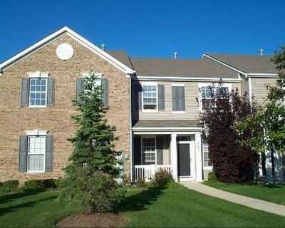 3 Bedroom 2BA 1449 ft Townhouse For Sale in Round Lake, IL