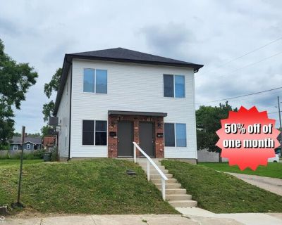 2 Bedroom 1.5BA 1728 ft N Oxford St Unit B, For Rent in Indianapolis, Indiana