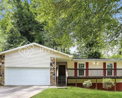 3 Bedroom 2BA 1590 ft Pet-Friendly Single Family Home For Rent in Stone Mountain, GA