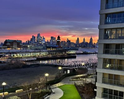 Lease term: Month to Month. $2200/month 1 Month Security Deposit. Furnished Rental. Summer Sublease Alert Luxury Apartment at Newport Bisby! Room Details Location: Newport Bisby Luxury Apartment Dates: June 5 - August 15 (Flexible early move-in available) Layout: 2B2B, subleasing a spacious second bedroom (no living room occupancy) Furniture: Queen-size bed + mattress, comfy lounge chair, desk,...