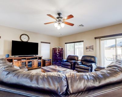 3 Bedroom 2.5BA House Vacation Rental in Poolside Tranquility, Queen Creek, AZ