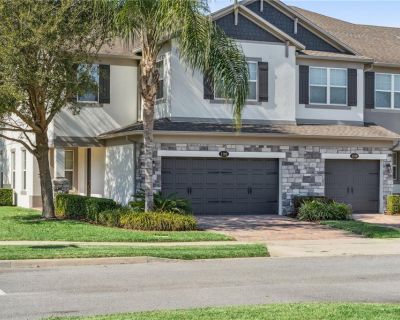 3 Bedroom 2BA 2224 ft Townhouse For Sale in Winter Garden, FL