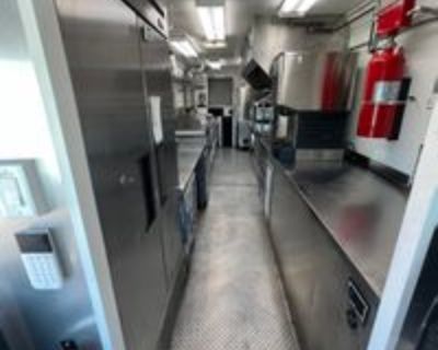 Self Contained Food Truck - Ford / F59 / 2018