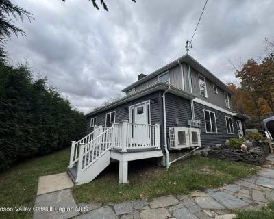 2 Bedroom 1.5BA 1000 ft Apartment For Rent in West Hurley, NY