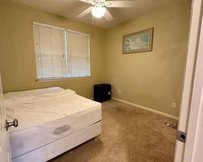 Minimum stay: 1 month. Deposit: 1050. Bills included. Age preference: 18 - 70. Available for students. Two bedrooms would be going for rent out of this beautiful three bedroom house. The house has a lovely kitchen, beautiful bedrooms/bathrooms and a friendly neighbourhood. Pet's are also allowed.