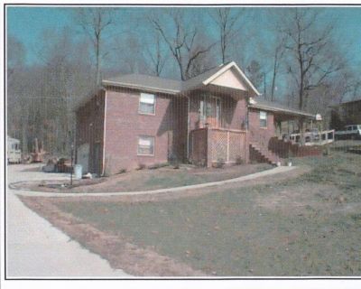 PRIVATE ROOM AND BATH FOR RENT IN BRICK HOME