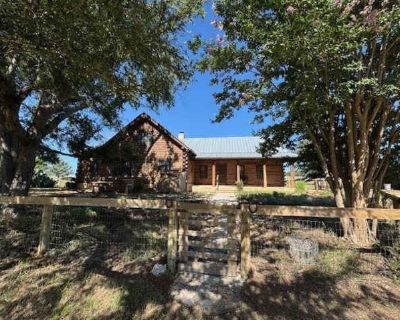 3 Bedroom 2BA 2456 ft Apartment For Rent in Gillespie County, TX