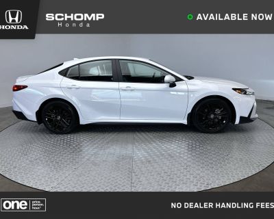 Used 2025 Toyota Camry SE