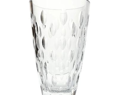 Vintage Modernist Contemporary Teardrop Oval Cut Heavy Crystal Table Vase 8 Excellent condition. No chips, cracks, or fleabites. Height 8 Length (Opening) 5 Circa 1990-2000s. Dimensions 5 W 5 D 8 H Styles Contemporary Period 1990s Country of Origin United States Item Type Vintage, Antique or Pre-owned Shop Sustainably with Chairish Materials Crystal Condition Good Condition, Original Condition ...