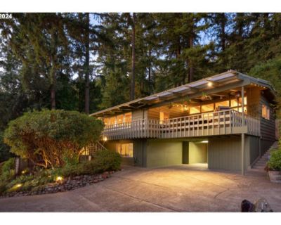 4 Bedroom 3BA 3114 ft Single Family Home For Sale in PORTLAND, OR