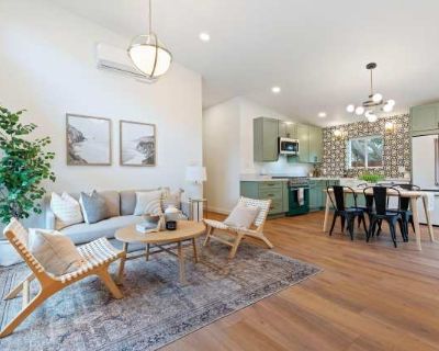 3 Bedroom 2BA 995 ft Pet-Friendly Apartment For Rent in Ventura, CA