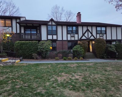 1 Bedroom 1BA 925 ft Condo For Rent in Valley Cottage, NY