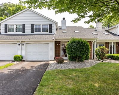 2 Bedroom 1BA 1071 ft Condo For Sale in Greece, NY