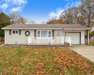2 Bedroom 1BA 1068 ft Single Family House For Sale in Millington, MI