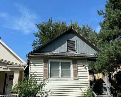 3 Bedroom 1BA 1048 ft Pet-Friendly House For Rent in Kansas City, KS