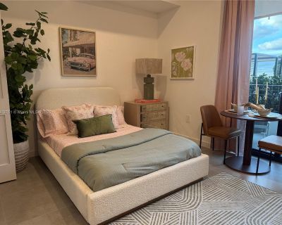 2 Bedroom 2BA 1341 ft Apartment For Rent in Hollywood, FL