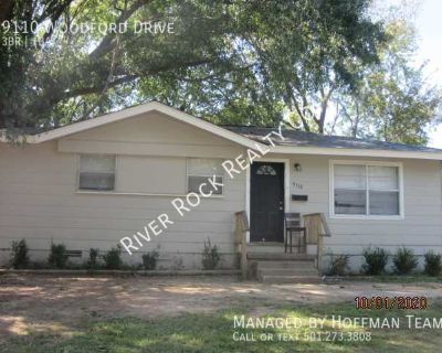 3 Bedroom 1BA 942 ft Pet-Friendly Single-family home For Rent in Little Rock, AR